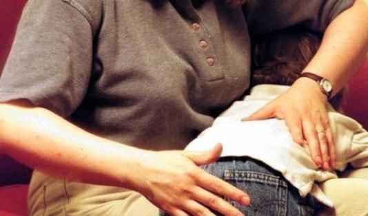 小浩|8岁男孩，突发肾衰，母亲悔哭不已，告诫孩子4个地方不能打