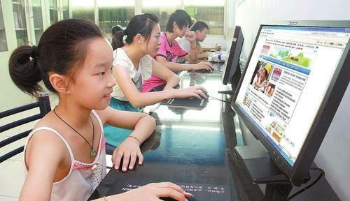 家长|6岁女孩自学舞蹈,当做到这个动作时,宝妈红着脸制止了孩子