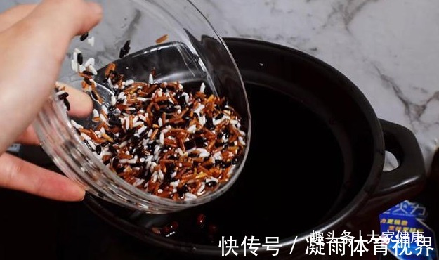 脸色|一个气血双补的食疗方!每周3次,脸色红润气色足,人过50一枝花