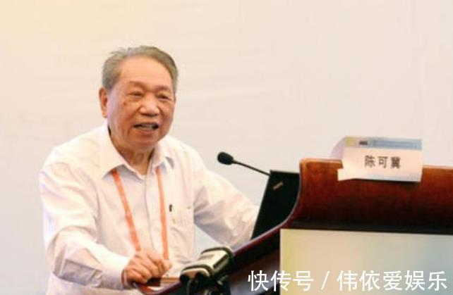 鸡蛋|高血脂可以吃鸡蛋吗91岁内科院士忠告若想血管健康，远离3物