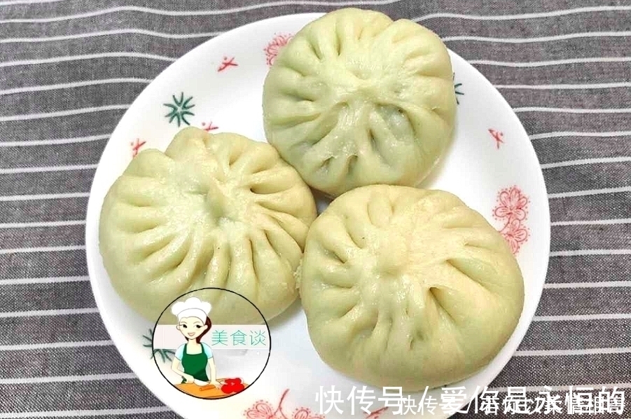 包子|秋天韭菜芹菜靠边站,此菜5毛钱1斤,蒸包子特美味,不放肉也很香