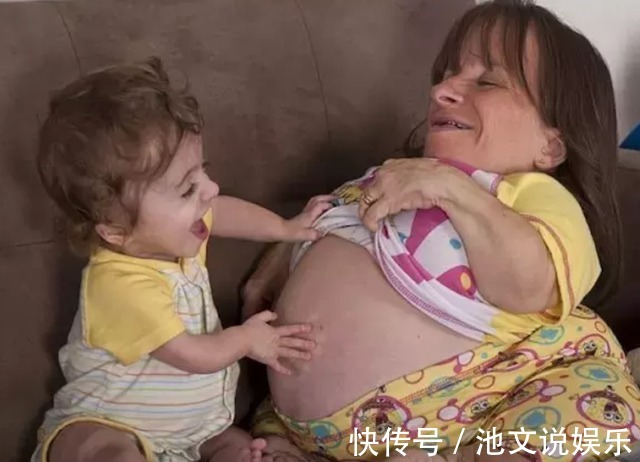 先天不足|“袖珍女孩”意外收获1米9丈夫,生下2个混血儿,如今又怀上了