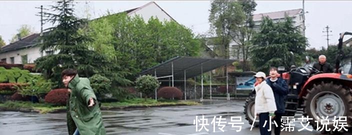 駕照|張藝興曬拖拉機(jī)駕駛證，錄制綜藝太用心，《向往的生活》好戲來了