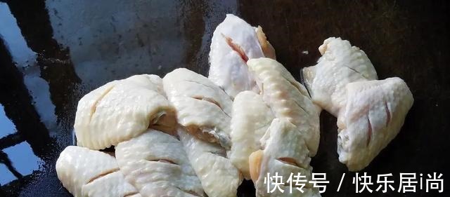 下饭|鸡翅这样做,下酒又下饭,汤汁还可以拌饭!