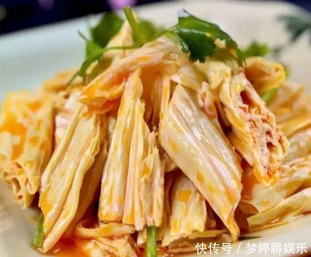 硬嚼不动|泡腐竹,切莫直接加水泡发,很多人不懂装懂,导致外烂里硬嚼不动