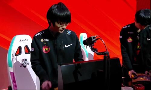 Carry?Tian上场六连胜被终结,WE碾压获胜