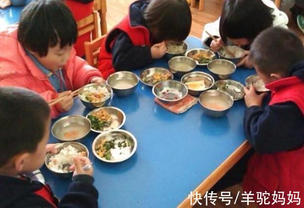 营养餐|福建一幼儿园“火”了!营养餐太营养，萝卜配白菜梆子，家长怒了