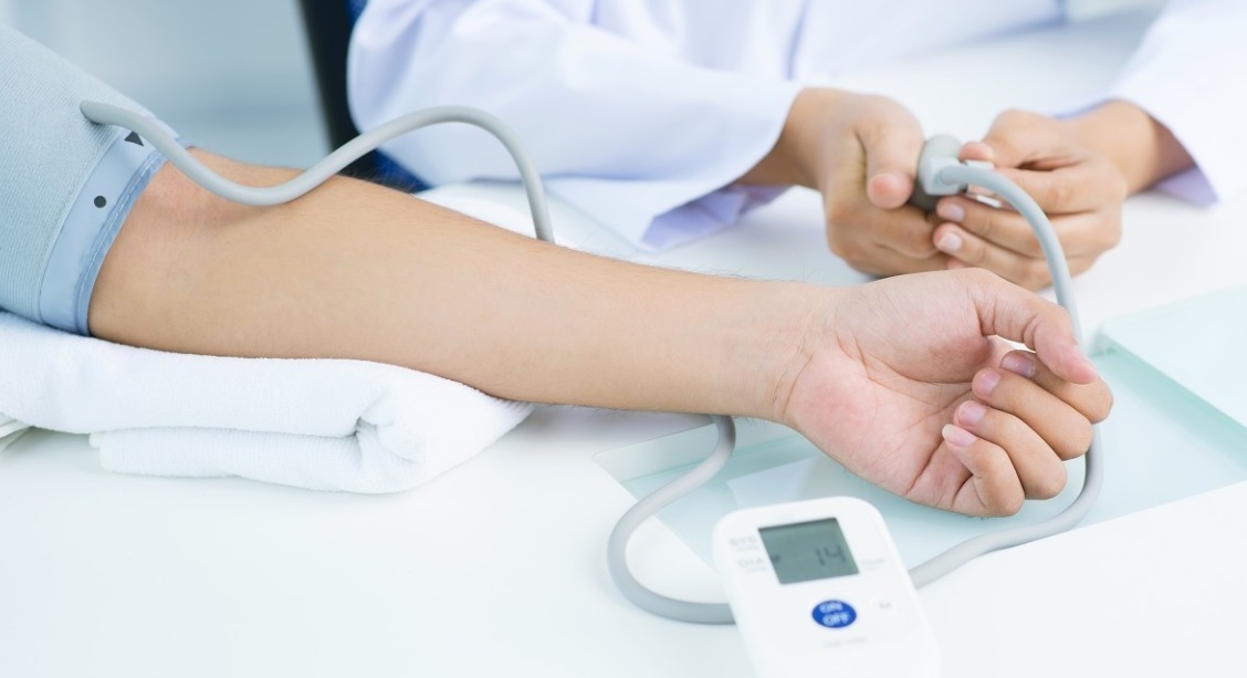 血压控制|对人体健康来说高血压是好事，降血压是坏事