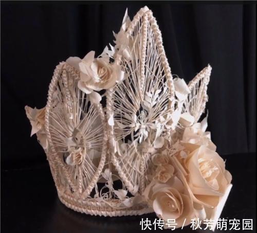 光影@日本妹子把白纸刻成玻璃杯,连水珠都能看见,裸眼3D还能这么玩?