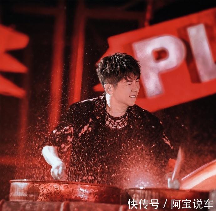 《披哥》四公最大遺憾，不是唱錯(cuò)歌詞的張淇，而是張晉組這張王牌