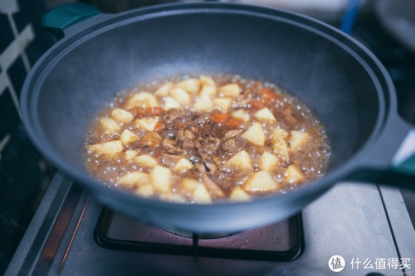 智能家居 篇二十八：炒菜蒸煮都在行的平底锅，帝伯朗菲尼雅系列不粘锅上手