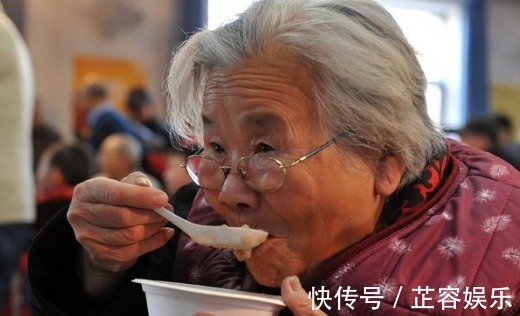 糖尿病患者|糖尿病人不能喝粥辟谣这样喝血糖不升高,还能降血糖