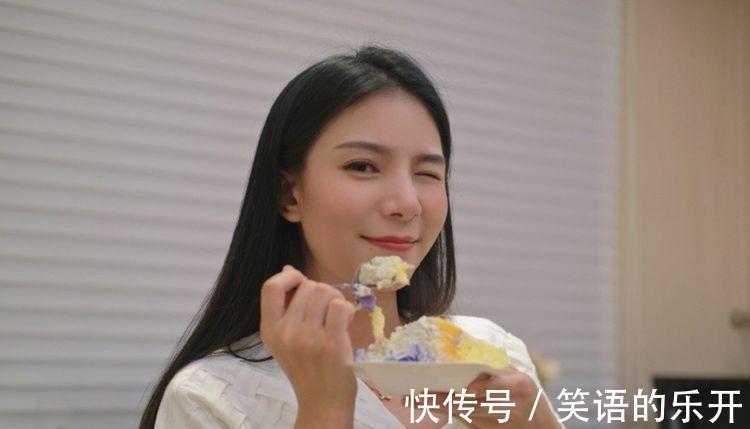 长发披肩|郎才女貌!奥运冠军夫妇庆生!31岁何姿展现好身材,秦凯献拥吻