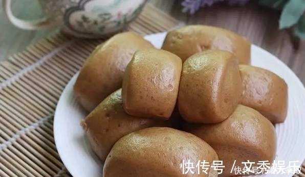 馒头|别再吃白面馒头了,加上每家都有的它,抗癌补血,越吃越健康