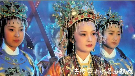 元春|红楼梦中贾府的兴衰,与元春有着密不可分的联系,一招错满盘输