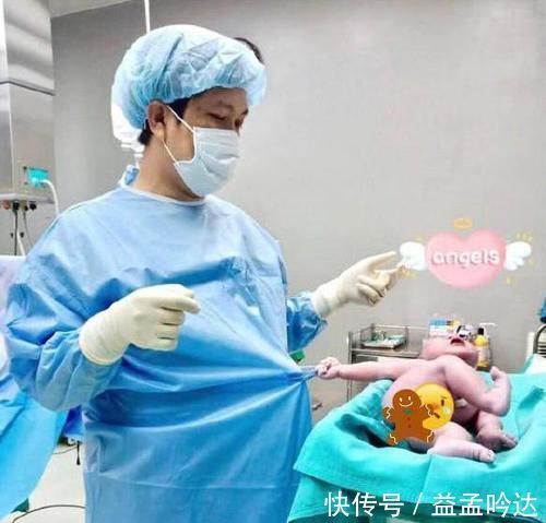 剪指甲|“暴躁新生儿”火了,抓着医生不松手,你给我剪的脐带吗?