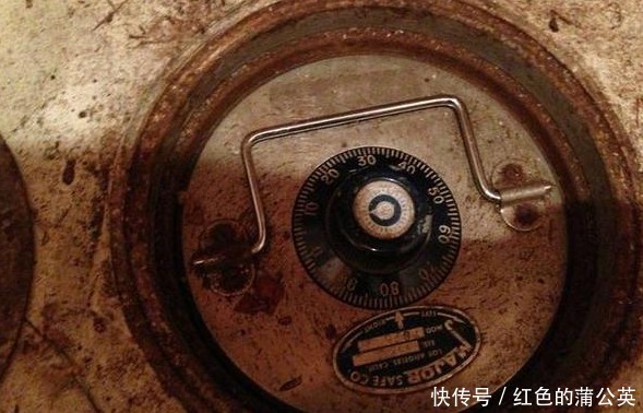旧房|小伙打扫先辈旧房时,偶然看到“密码锁”,撬开一瞧顿时乐开了花