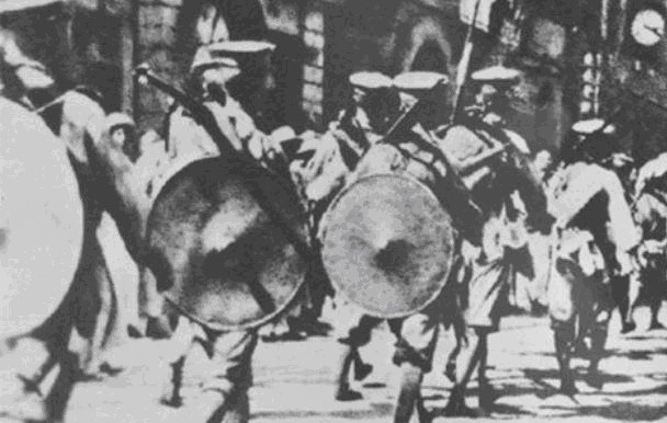 张作霖|为何北伐军10万人能够将70万北洋军打得惨败？