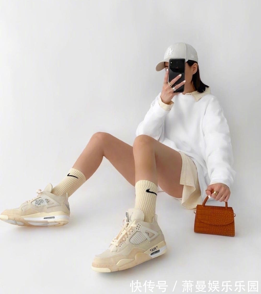 运动鞋|出街不够亮眼?别找了,你还差一双不分季节的运动鞋