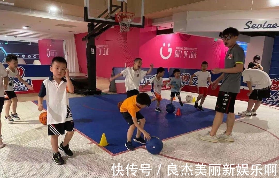 篮球|【华影光线】7.4号极光篮球体验活动回顾