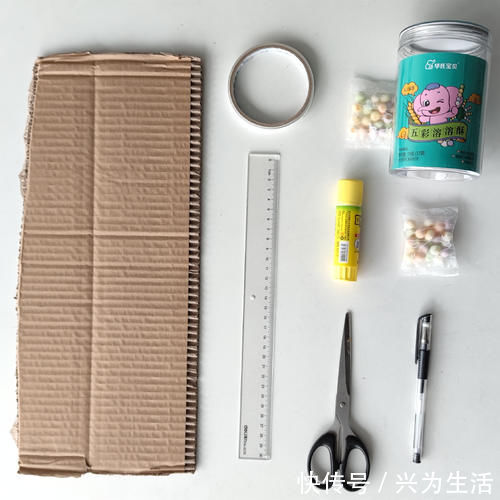 吃完的零食罐先别扔,教你如何变废为宝!