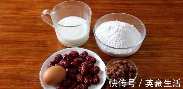 糯米粉|1个鸡蛋，一点糯米粉，这样做出来的年糕吃着过瘾，一口一个
