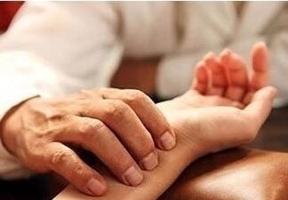 油腻食物|要祛湿先得健脾补气, 湿气重用一个好一个, 两三天湿气就全不见!