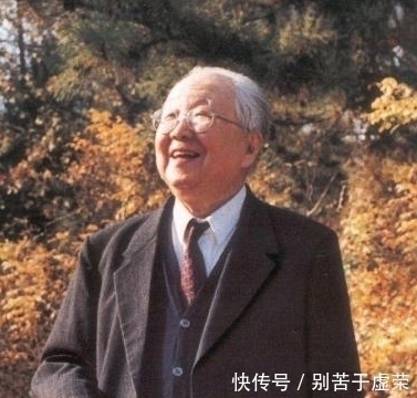 书坛!他练70年书法后独创字体,去世时轰动书坛,生前谦虚:我才入门