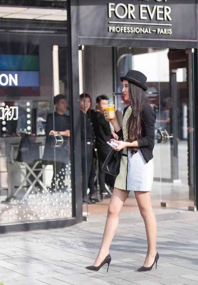 时尚|街拍丨时尚又经典的搭配