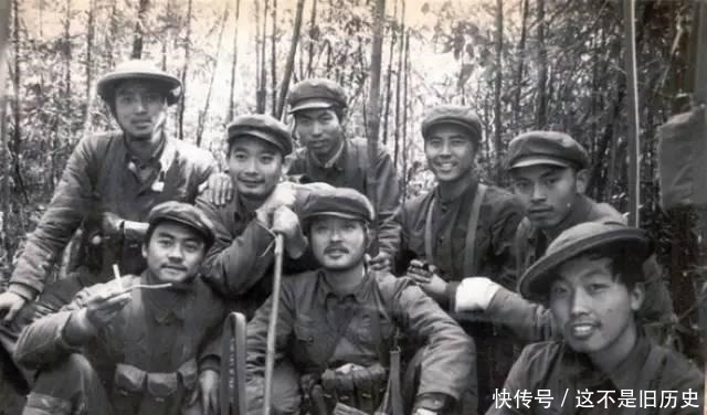 营长|副营长潜入越南,黑暗中听见水声水壶不满,晃荡出声︱百家故事