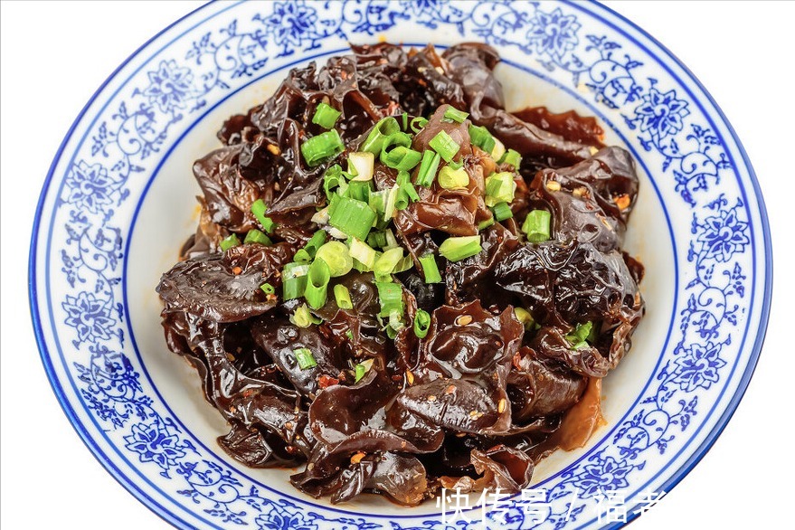 小苏打|木耳切记不要直接泡，教你一招，虫卵全跑掉，10分钟泡得又大又软