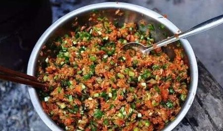 饺子馅中忌讳的一味调料，大伙爱放，殊不知营养流失