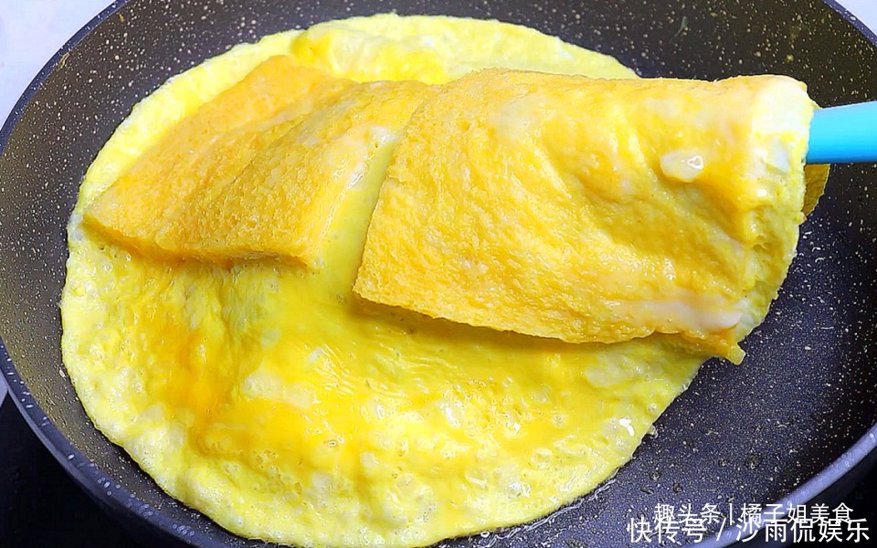 新鲜|早餐不要再排队买了,教你新鲜做法,比油条还香,比包子还美味