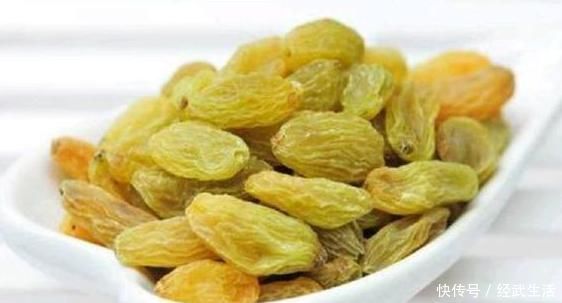 补气养血|葡萄干有4大功效,难怪有人当零食吃,还有人拿来泡水喝