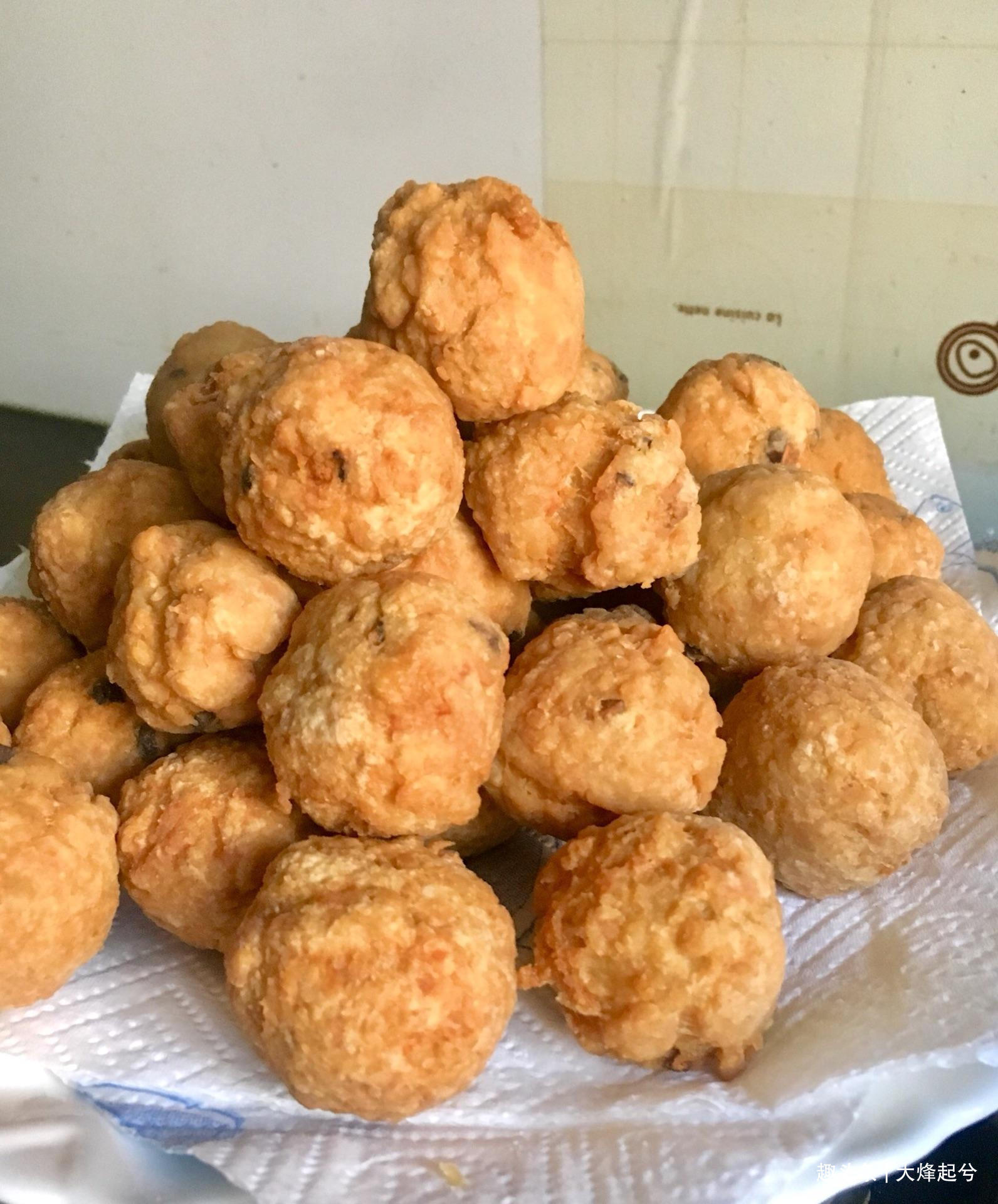 肉丸子的做法,想成本低,口感劲道,配料是关键,技巧告诉你