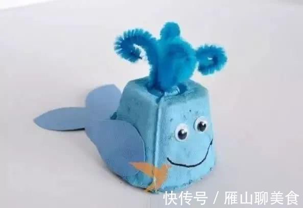 当妈妈“被迫”学会各种手工后,她就连蛋托都不放过了