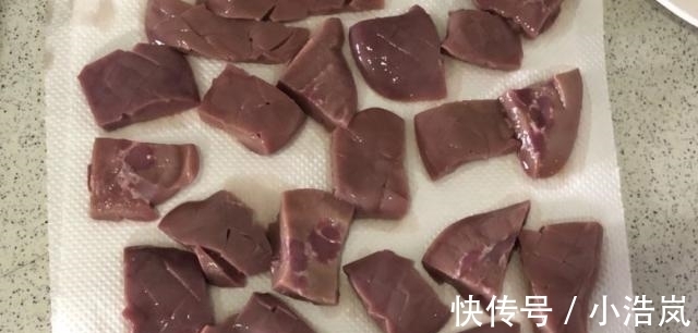 蘑菇|它是“男人宝”，比生蚝好吃，价格还便宜，三天两头老公就想它！