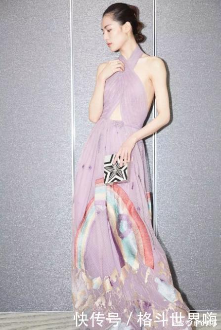 今年流行紫色单品,你穿对了吗学会4个穿搭技巧,减龄又时髦