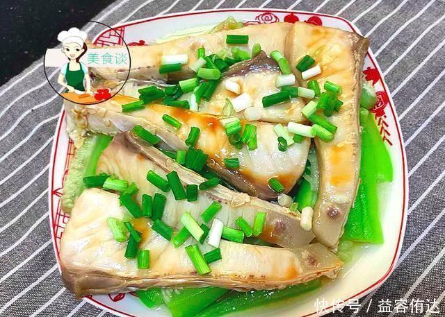 丝瓜和它是天生一对，蒸一蒸8分钟出锅，鲜到流口水，简单又营养