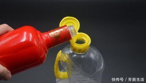 损失|白酒倒进油桶里太实用了,解决了很多家庭的烦恼,不知道损失惨了