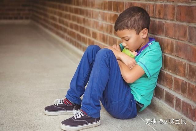 乐乐|家里再穷,也别让孩子有这3种节俭行为,长大没出息还被人看不起