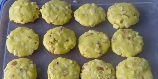 糯米粉里加2个苹果,居然这么好吃,我家一周做6次,次次都光盘
