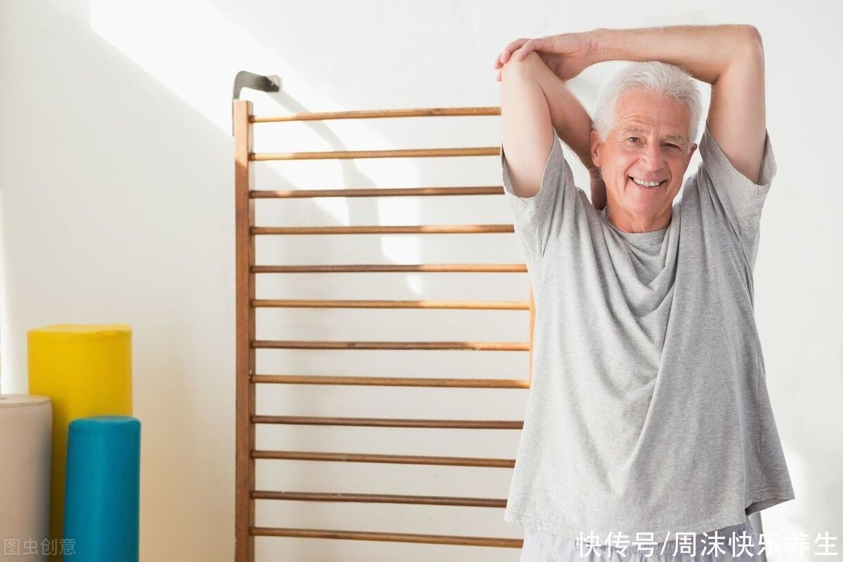 多喝水|人老了以后，是多喝水好还是少喝水好？可能很多人并不清楚