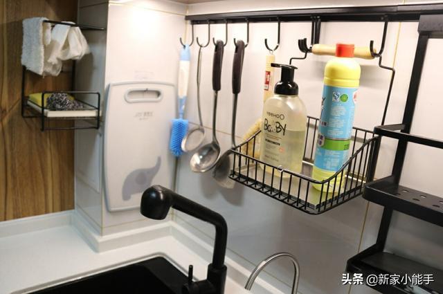安装|越来越流行不做电视墙，学她家装修，入住三个月生活幸福美满