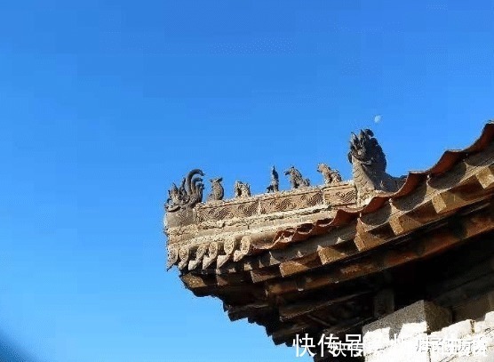 鸳鸯瓦|刘禹锡一首冷门诗,《乌衣巷》 的姊妹篇,但比乌衣巷更有深意