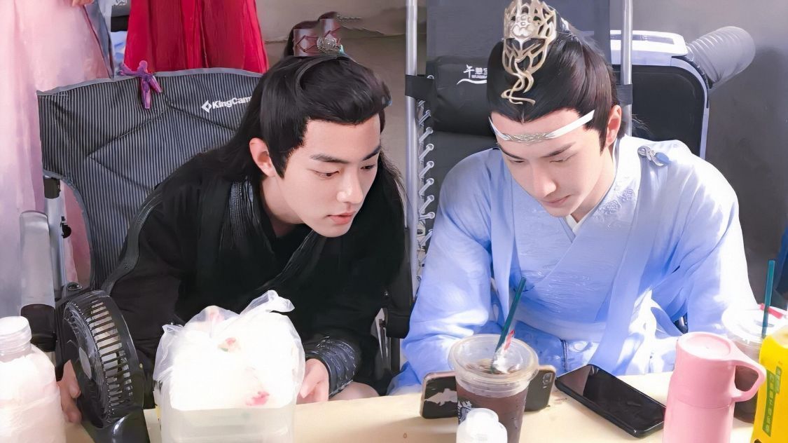 合格$为什么说肖战是合格的艺术家呢?关键是他身上有艺术家的这几点