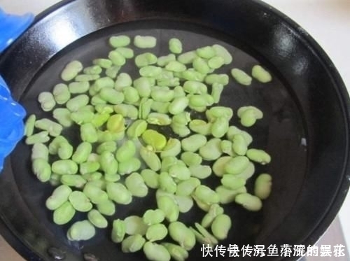 蚕豆加它一起炒,称天然“泻药菜”,抚平大肚腩,越吃越瘦,便秘没了