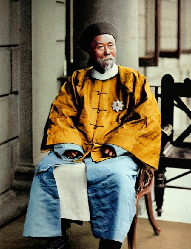 结为|兄妹二人不顾世俗眼光结为夫妻,生下一子闻名世界