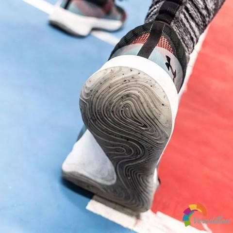 安德玛Armour Spawn 3代篮球鞋测评