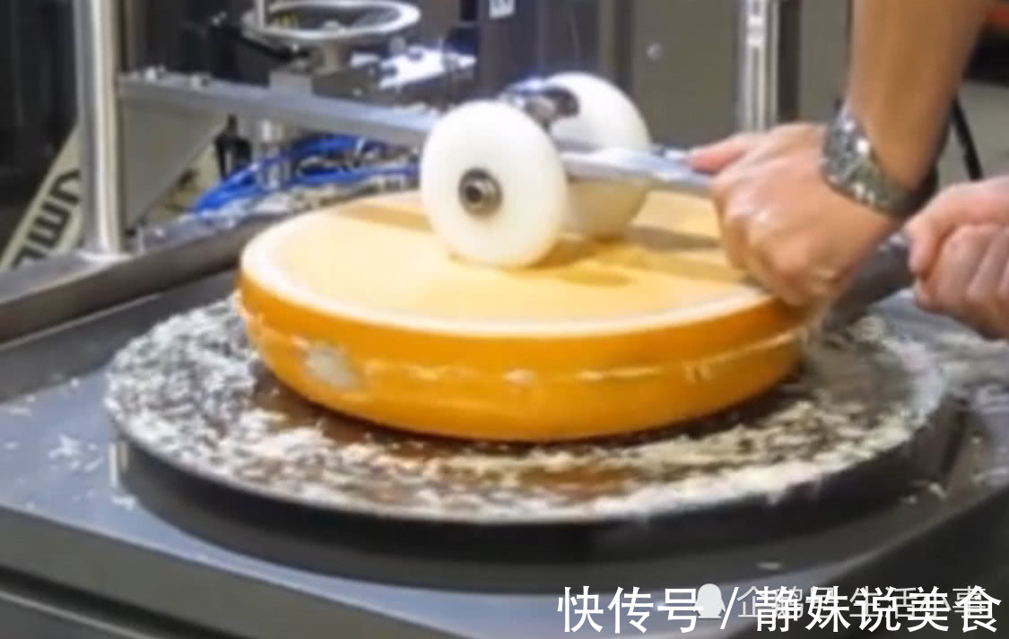原来“车轮奶酪”是靠机器切割的，让人大开眼界